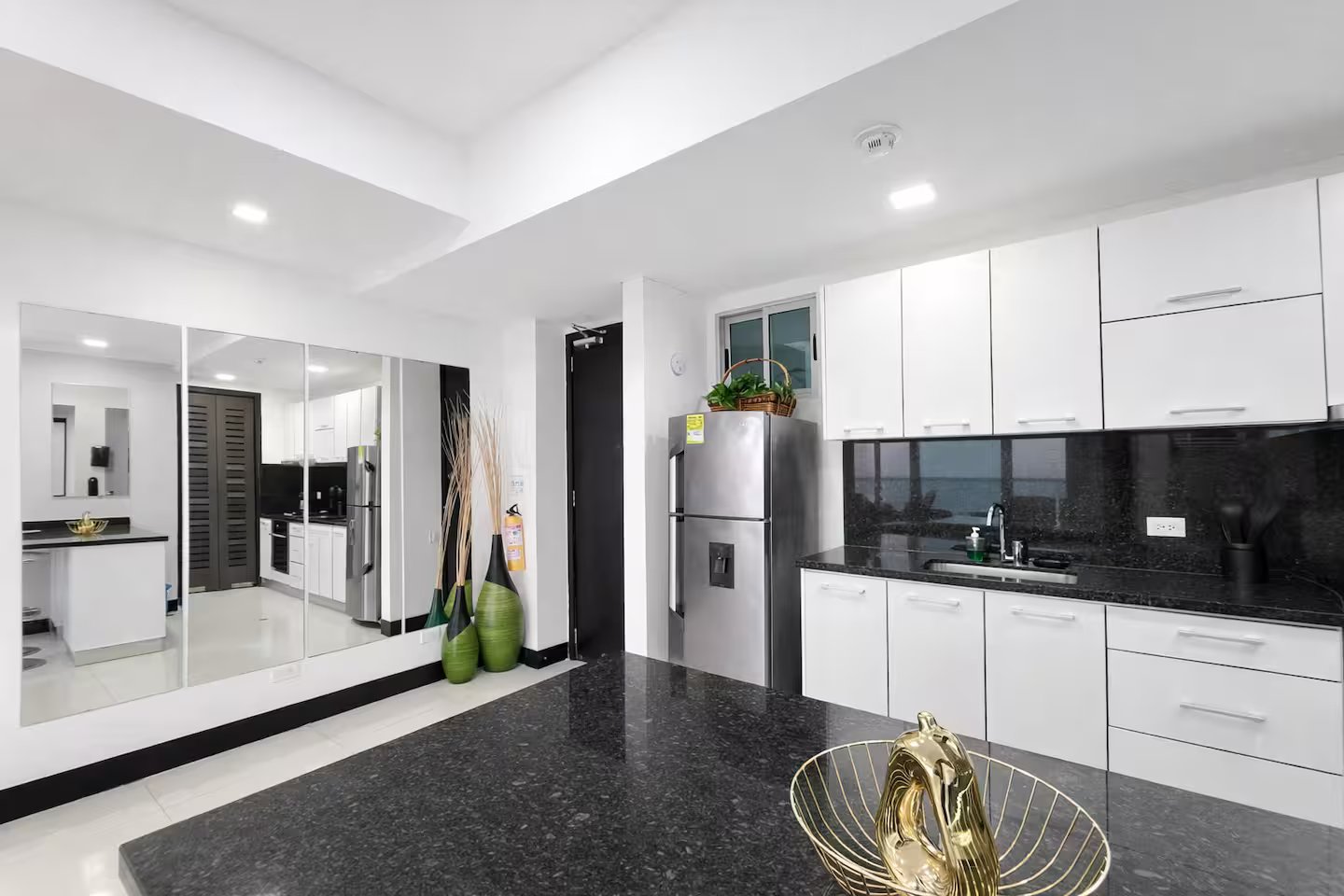 AptSkylineOcean (20)