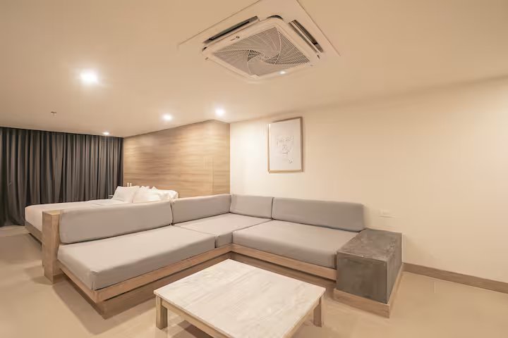 Calm Apartment (2)