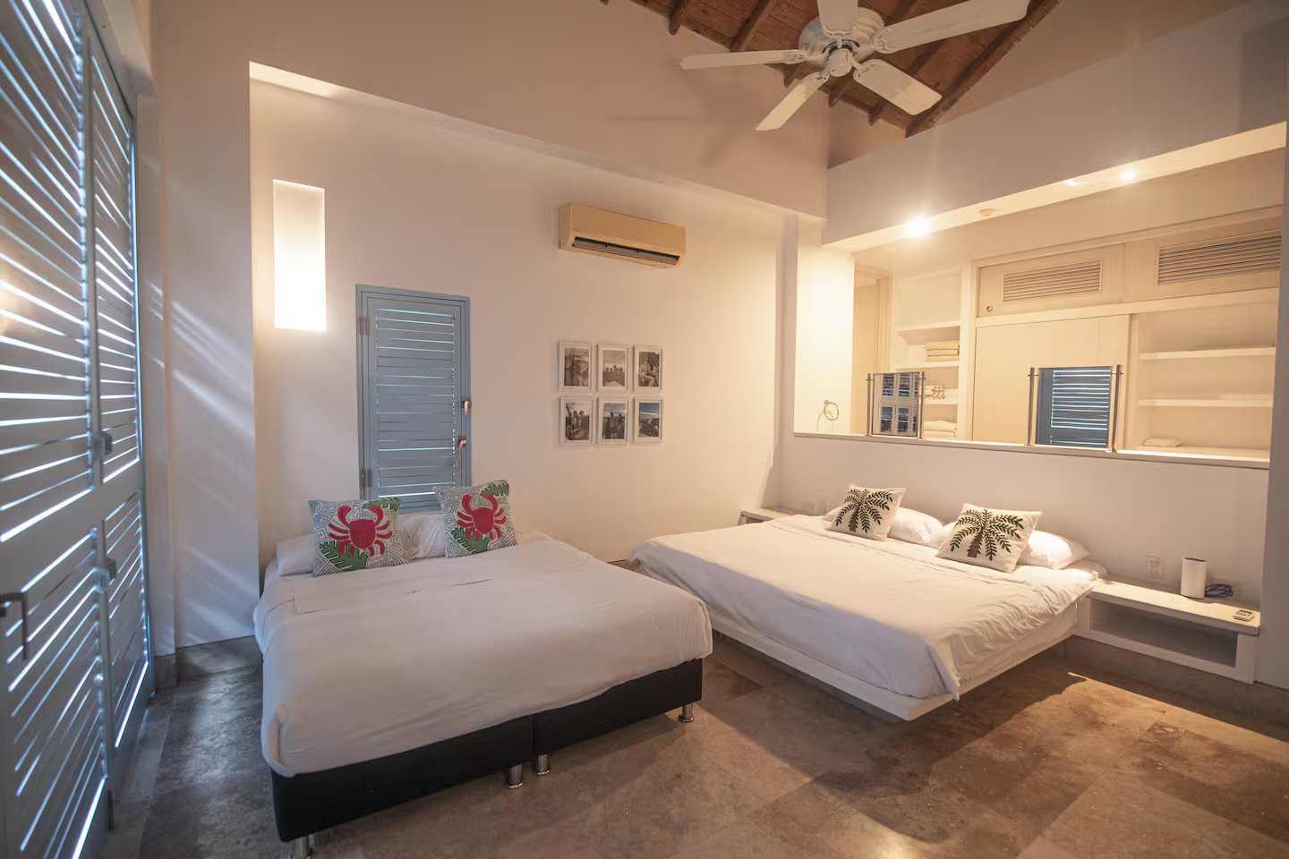 Casa Playa Baru (1)