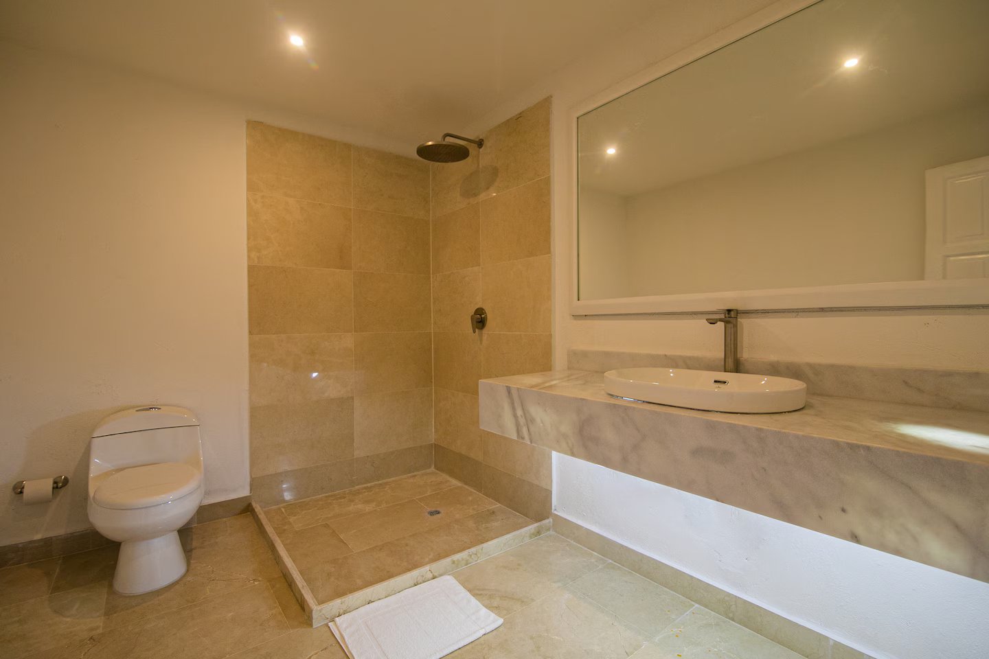 Cuartel House (6)
