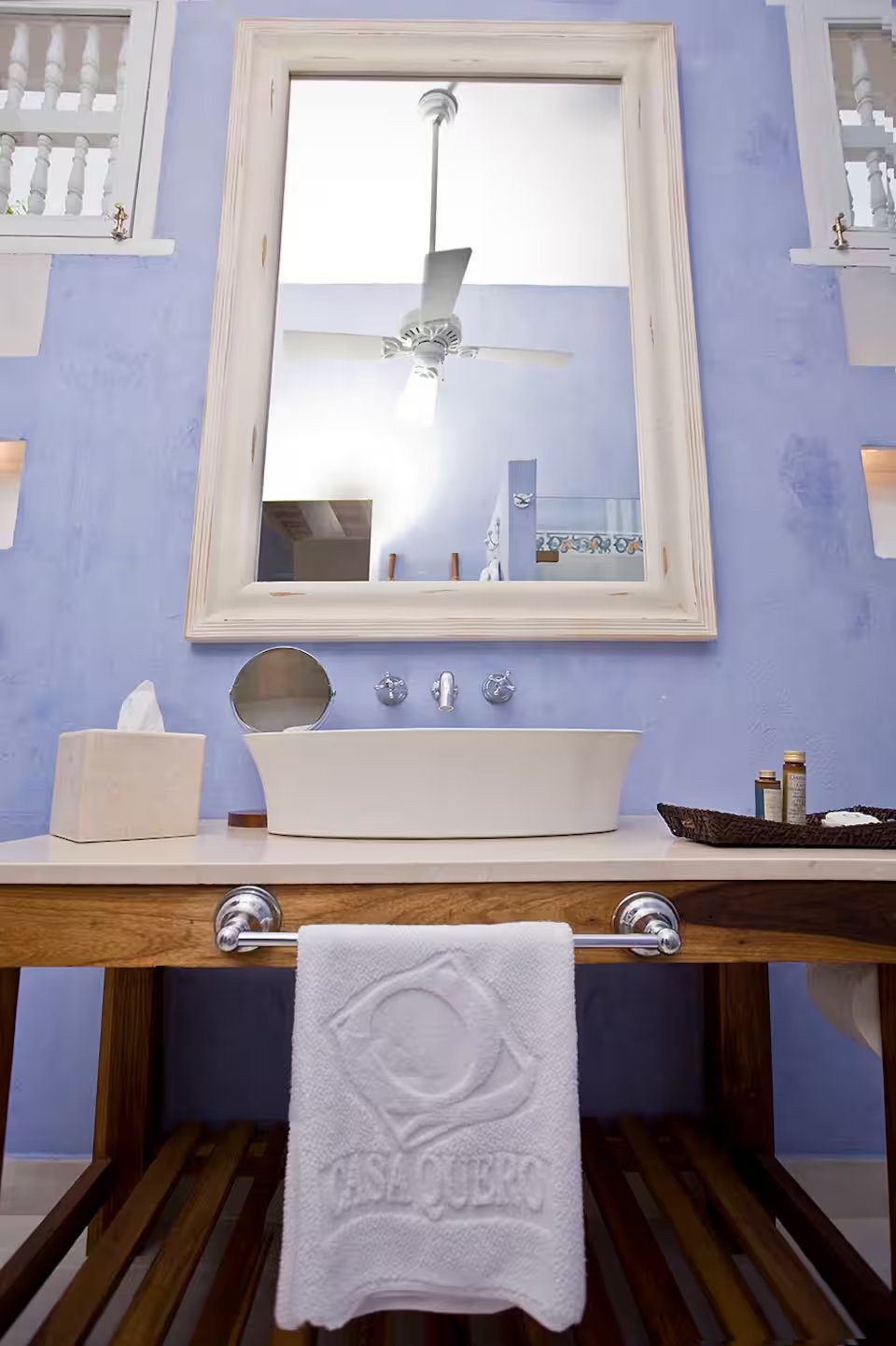 Guadalupe House (11)