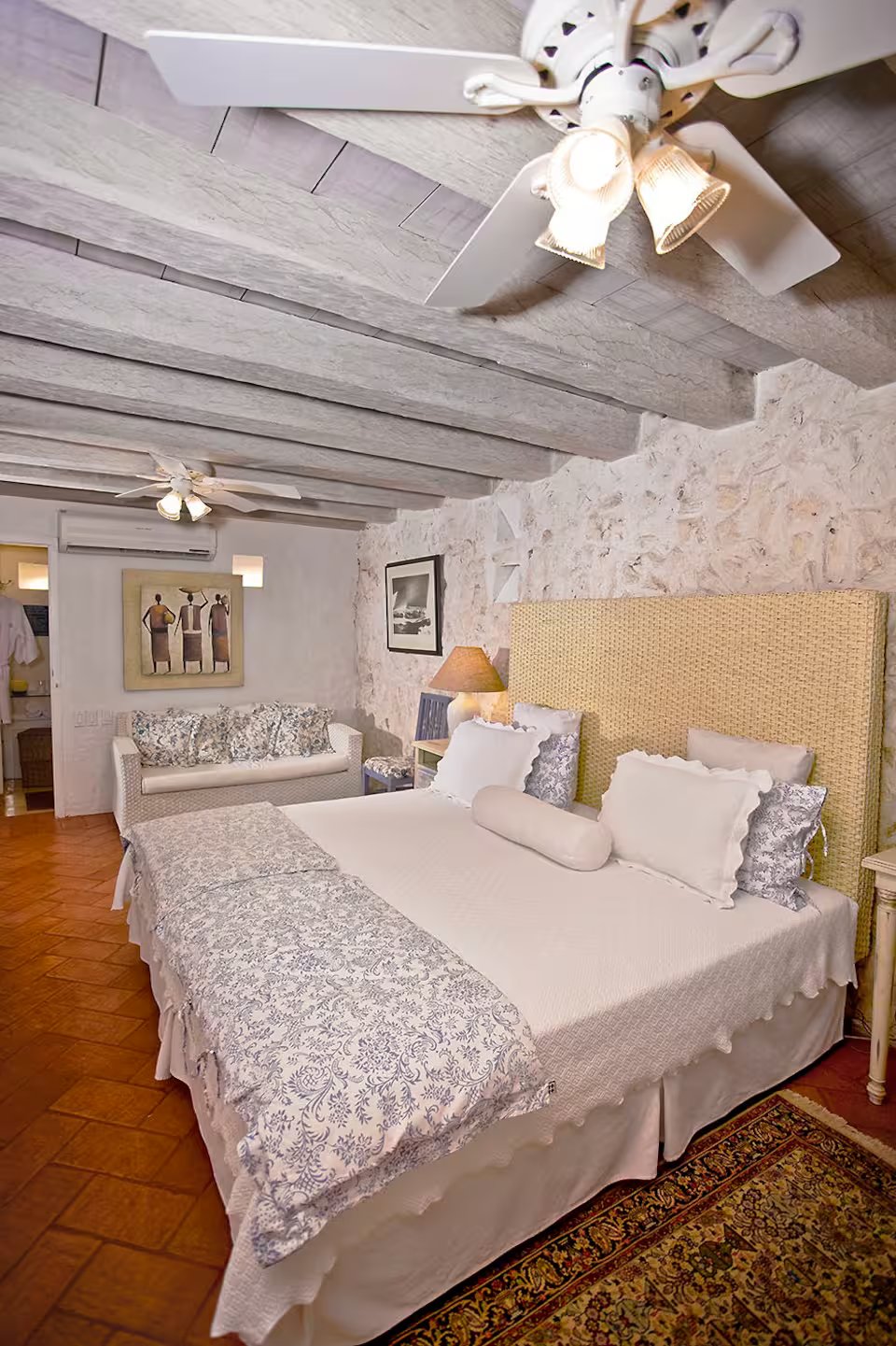 Guadalupe House (15)