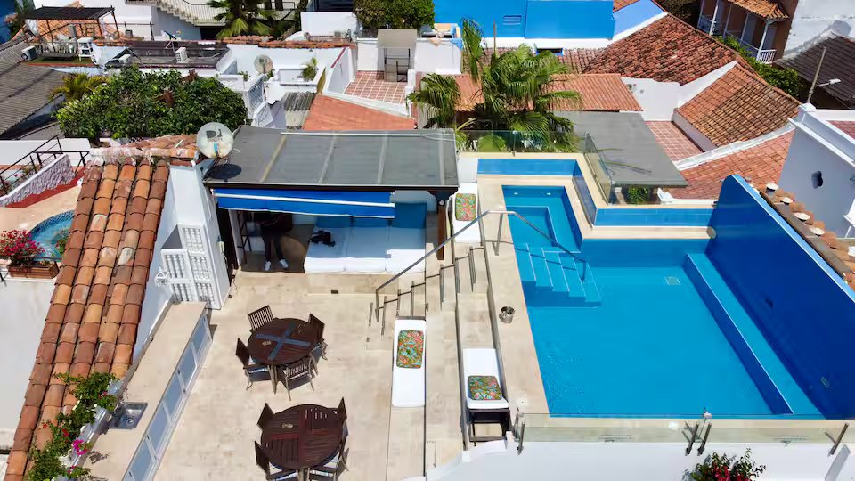 Guadalupe House (17)