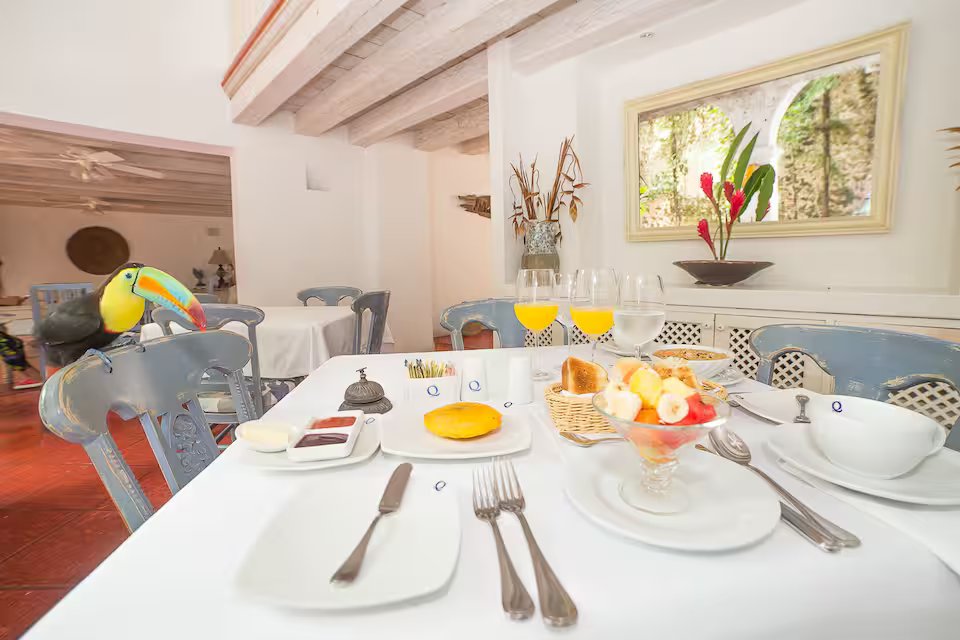 Guadalupe House (26)