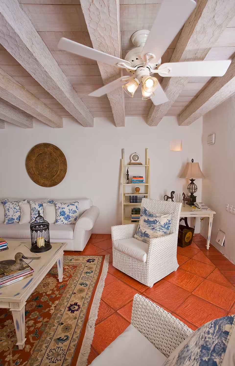 Guadalupe House (28)