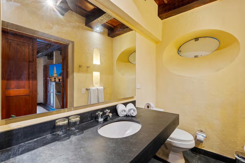 Mansión Colonial (2)