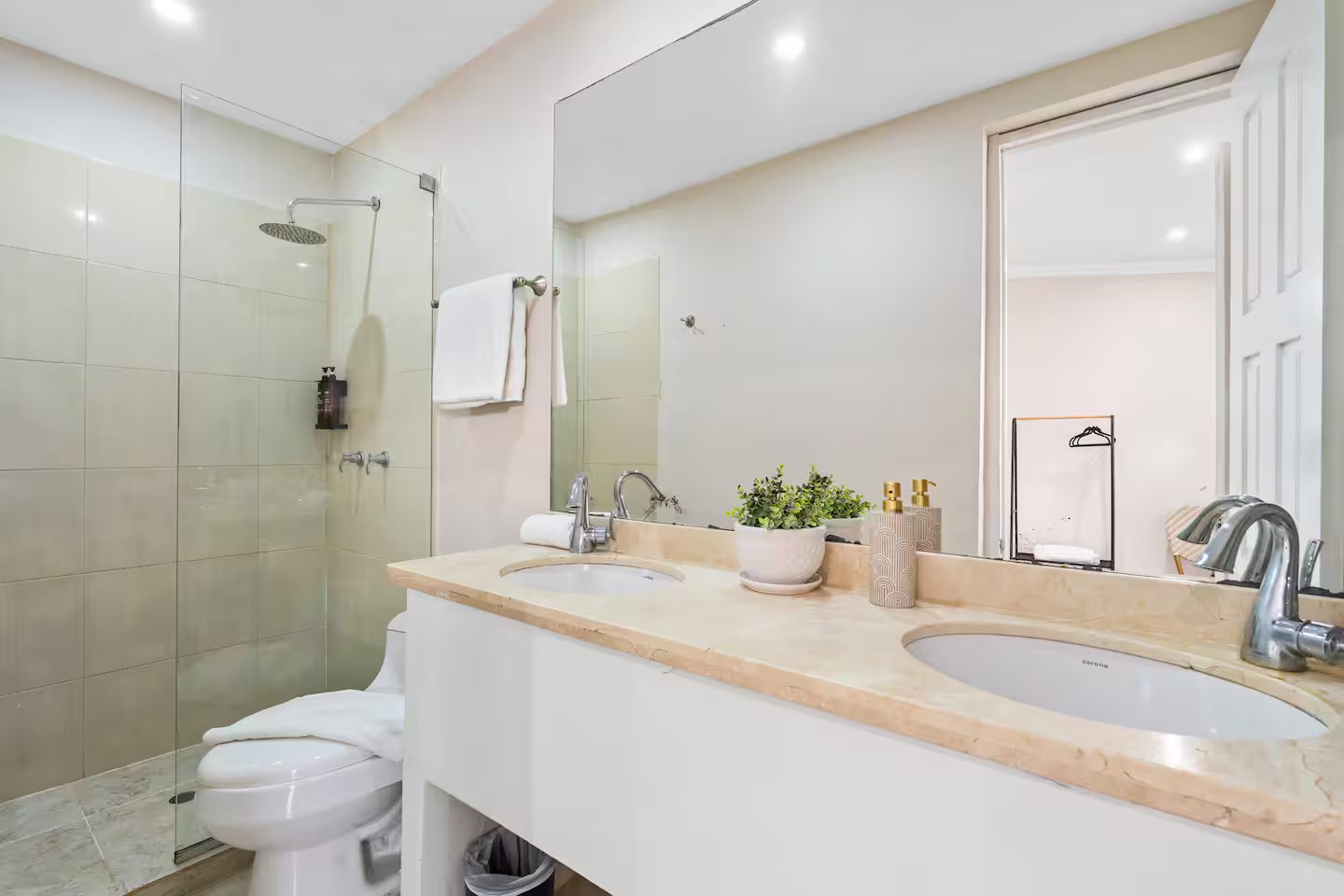 Mansion San Diego (3)