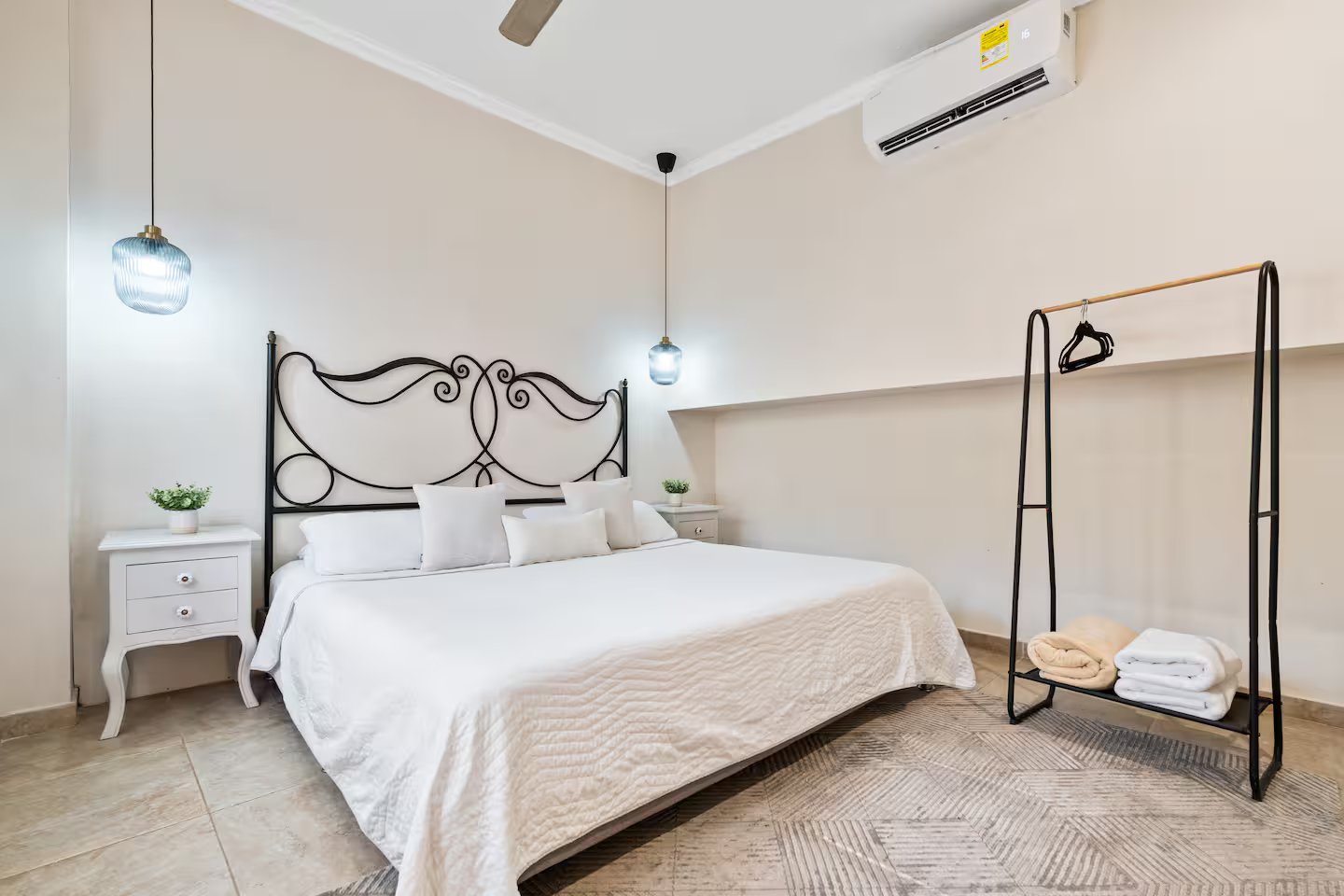 Mansion San Diego (53)