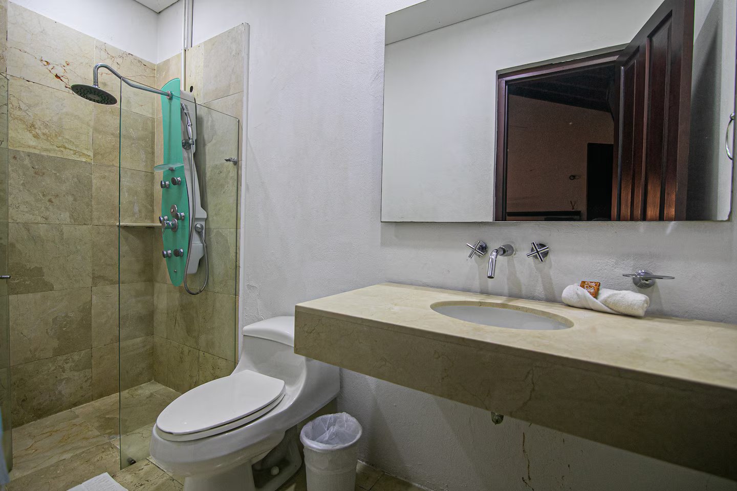 RocaHouse (3)