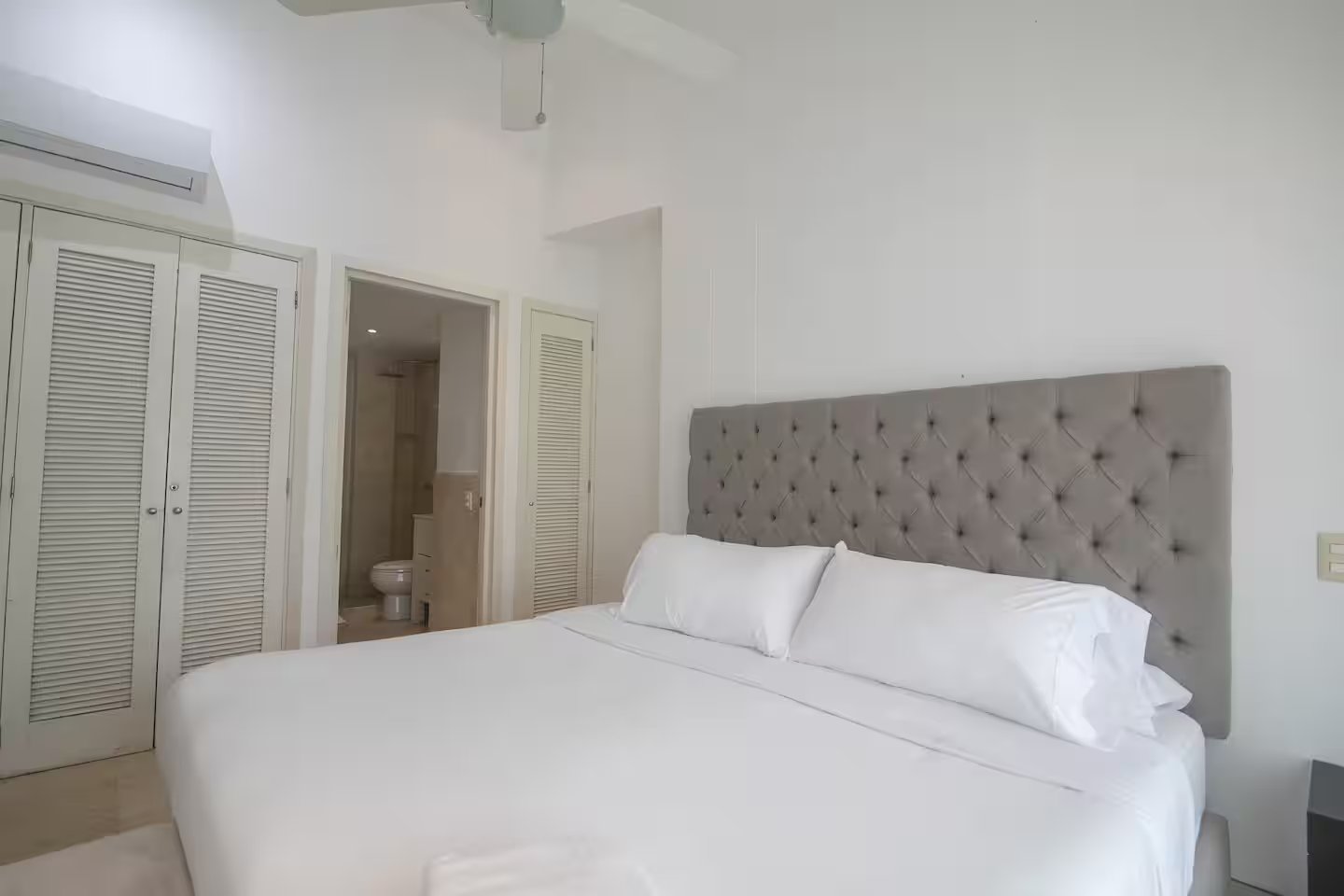 San Diego Suites (16)