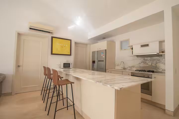 San Diego Suites (5)