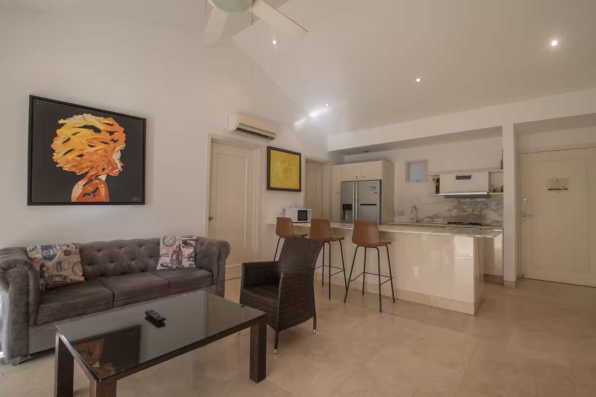 San Diego Suites (6)