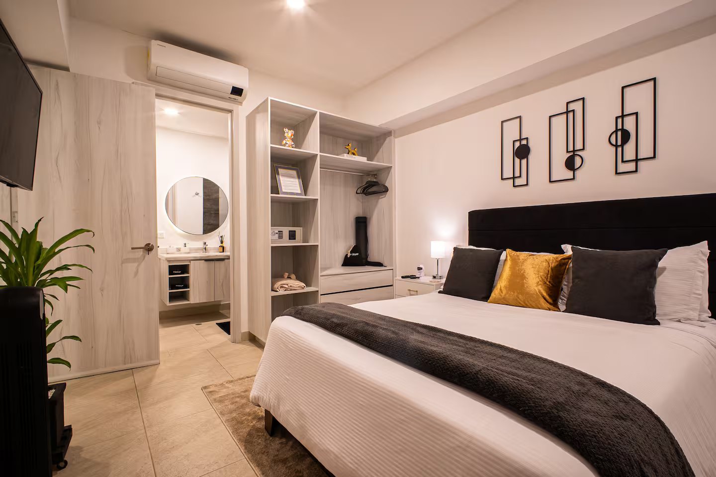 The Villa Catalina (17)